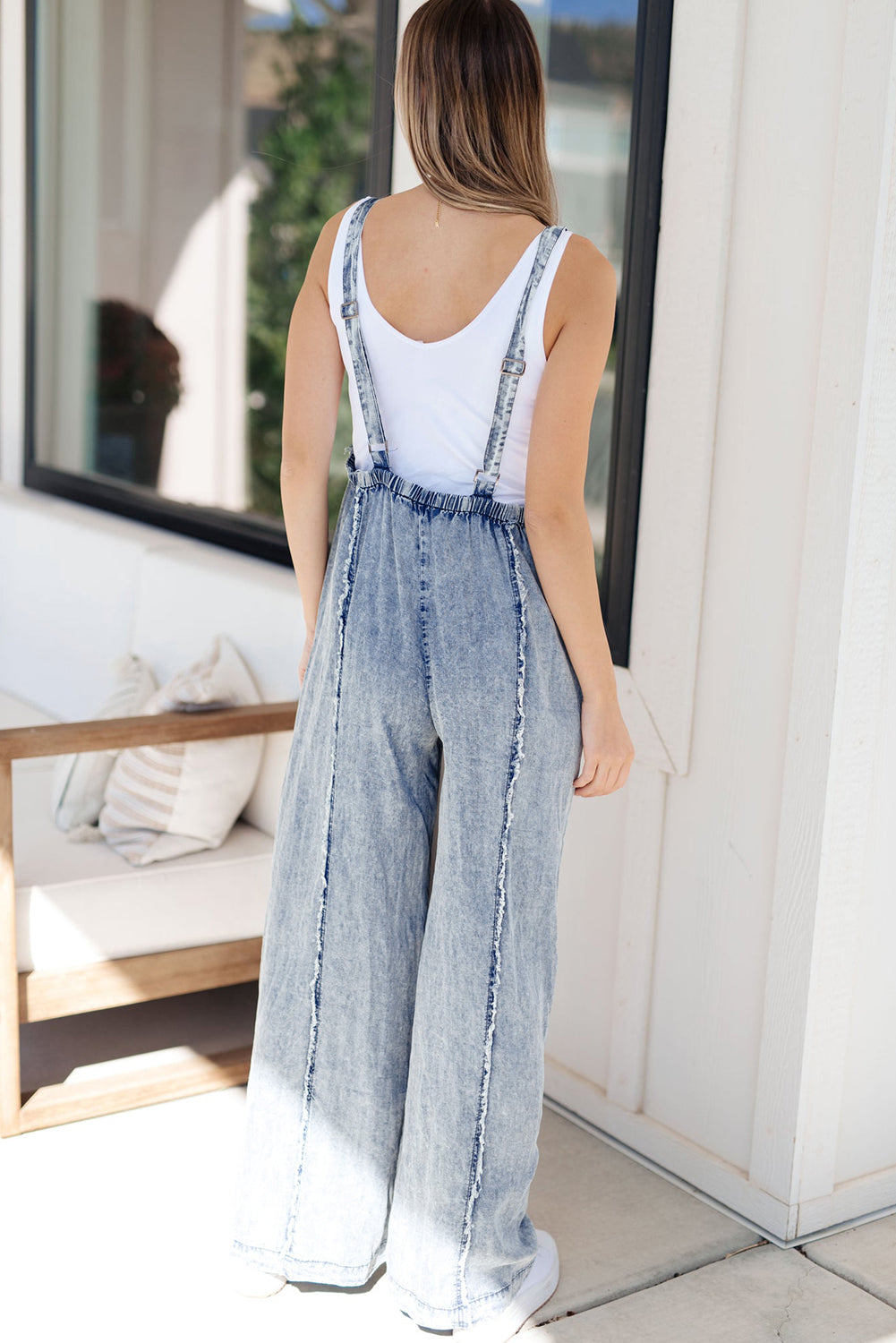 Vintage-Inspired Denim Overall – Fashion-Forward, Flattering, and Timeless