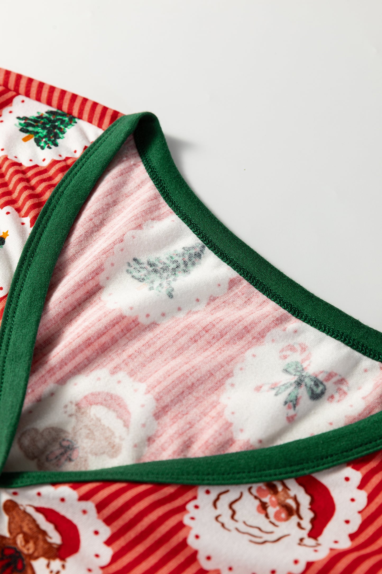 Red Stripe Christmas Fashion Print Henley V Neck Pullover and Jogger Pants 2 Piece Lounge Set